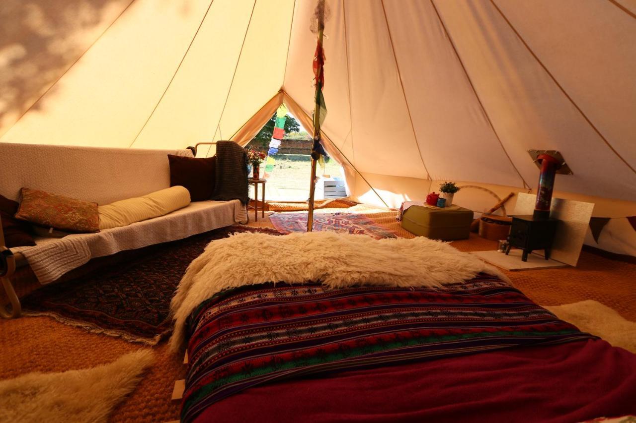 Mulberry Meadow Bell Tent Holt  Exterior photo