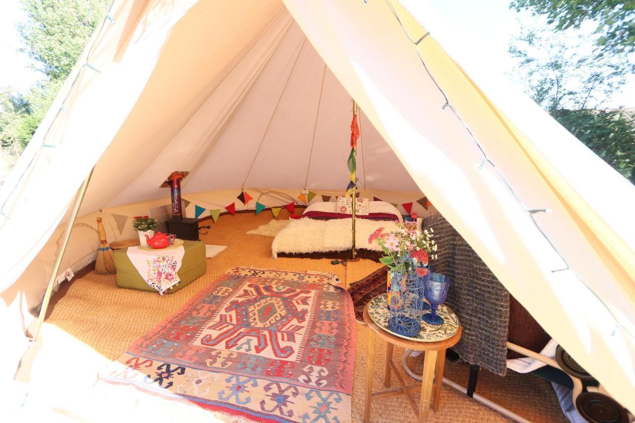 Mulberry Meadow Bell Tent Holt  Exterior photo